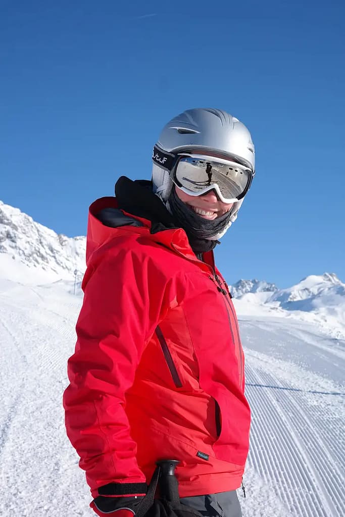 how to stay warm while skiing - full gear