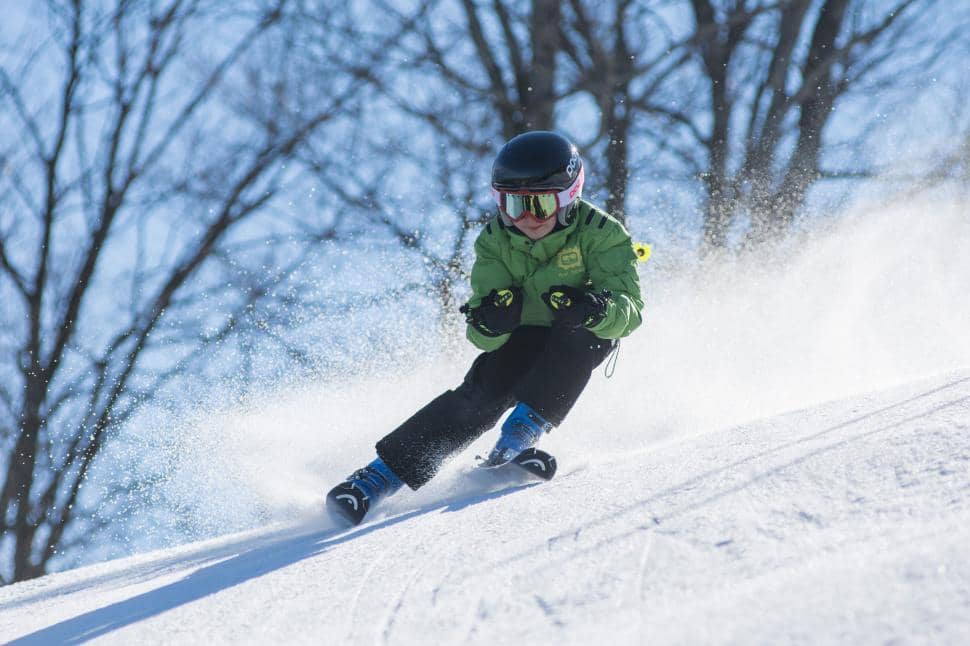 how to teach kids to ski featured